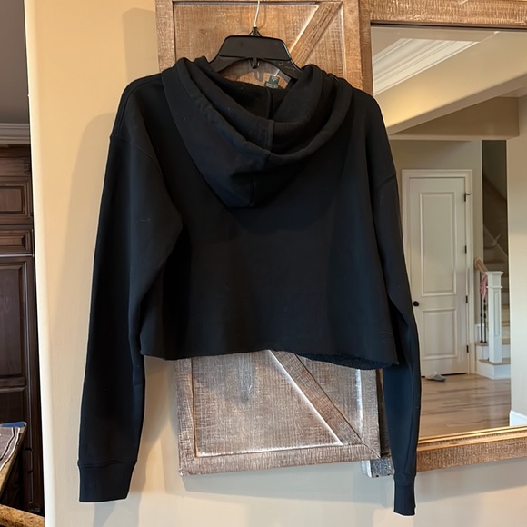 Comfy Cropped Black Hoodie Womens Medium - Picture 4 of 4